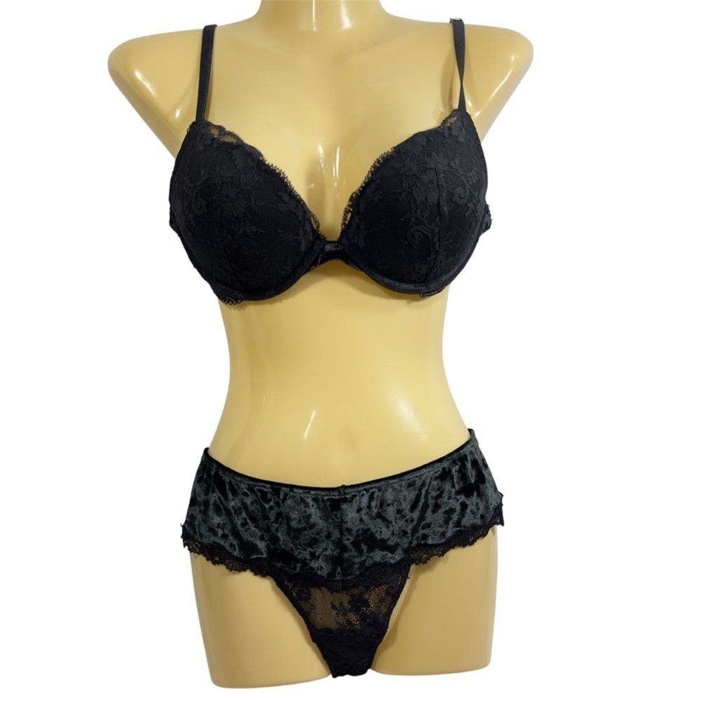 NWT VS Dream Angels Black Velvet Lace Push-Up Bra 34C Thong Medium Set‎